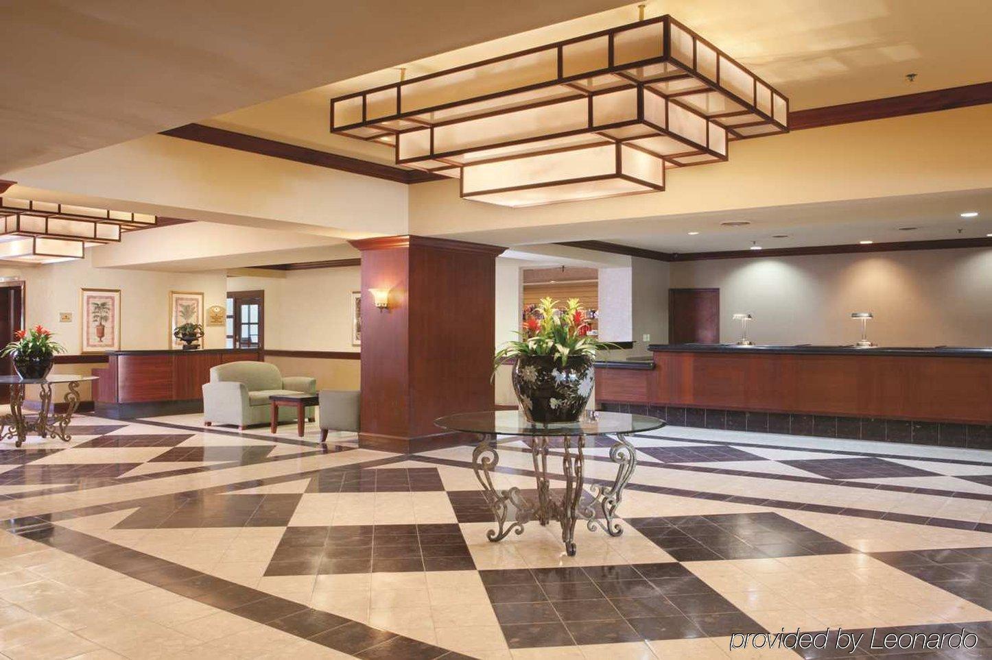 فندق فندق دبل تري باي هيلتون، فيرجينيا بيتش المظهر الداخلي الصورة